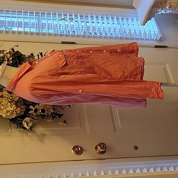 J. Crew The Perfect Shirt salmon 100% cotton long sleeve button front Med EUC … - Picture 3 of 6